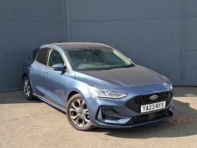 Used Ford Focus ST-Line 125 HP (91 kW) 2023 Blue Hatchback