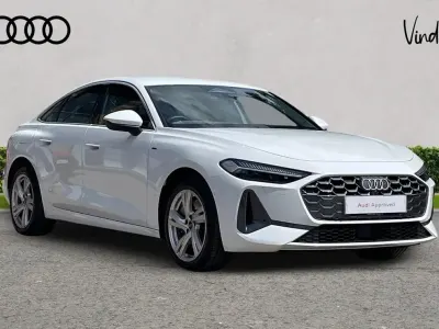 Używany Audi A5 Sport 295 KM (216 kW) 2026 Biały Sedan/Limuzyna