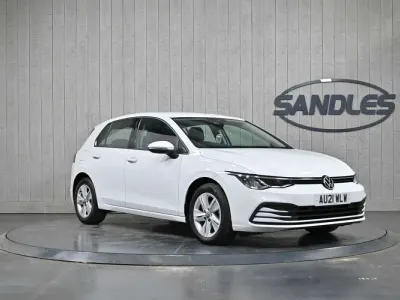 Used VW Golf VII Life 150 HP (110 kW) 2021 White Hatchback