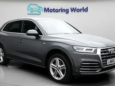 Używany Audi Q5 S-Line 252 KM (185 kW) 2018 Szary SUV