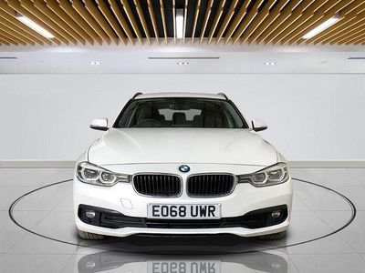 Used BMW 318 Comfort Edition 150 HP (110 kW) 2018 White Estate