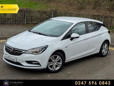 Used Vauxhall Astra S 105 HP (77 kW) 2018 White Hatchback