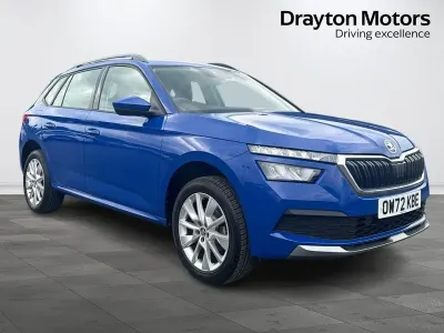 Usado Skoda Kamiq SE 95 CV (69 kW) 2022 Azul SUV