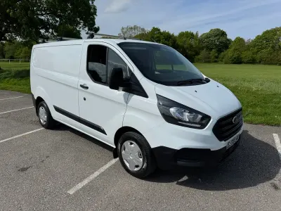 Used Ford Transit Custom 105 HP (77 kW) 2021 White Van