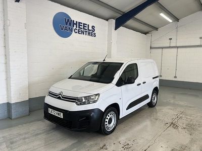 Used Citroën Berlingo 100 HP (73 kW) 2022 White MPV
