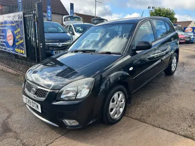 Used Kia Rio 109 HP (80 kW) 2011 Black Hatchback