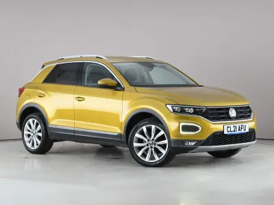 Used VW T-Roc SEL 150 HP (110 kW) 2021 Yellow SUV
