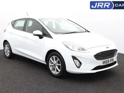 Używany Ford Fiesta Zetec 70 KM (51 kW) 2019 Biały Hatchback