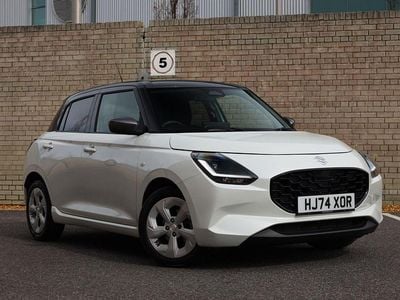 Used Suzuki Swift 2025 Pure white/mineral grey Hatchback