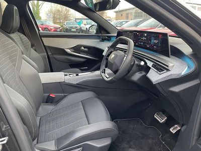 Grey Used 2025 Peugeot e-3008 GT SUV | £26,489 (Fair price)
