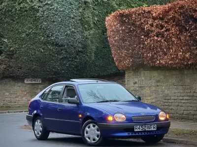 Usado Toyota Corolla 72 CV (52 kW) 1997 Azul Utilitario