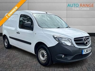 Mercedes Citan 109