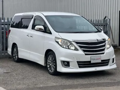Usado Toyota Alphard 2014 Branco Monovolume