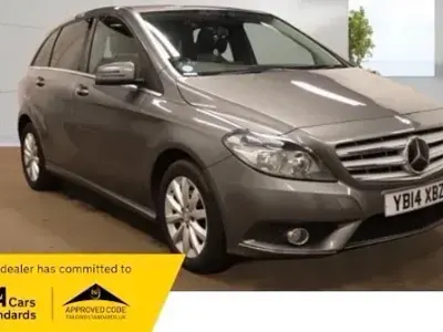 Usado Mercedes B180 SE 2014 Cinzento Monovolume