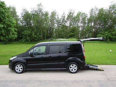 used Ford Grand Tourneo Connect BLACK, 5 SEATS 1.5 Tdci Titanium WHEELCHAIR ACCESSIBLE DISABLED VEHICLE WAV