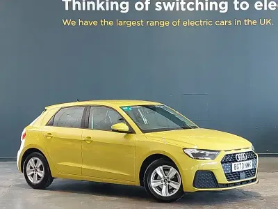 Used Audi A1 Design 95 HP (69 kW) 2020 Yellow SUV