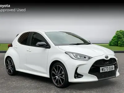 Used Toyota Yaris Sport 116 HP (85 kW) 2023 Pure white Hatchback