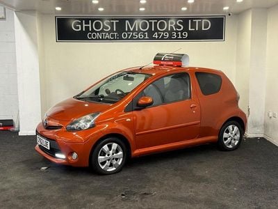 Used Toyota Aygo 68 HP (50 kW) 2013 Orange Hatchback