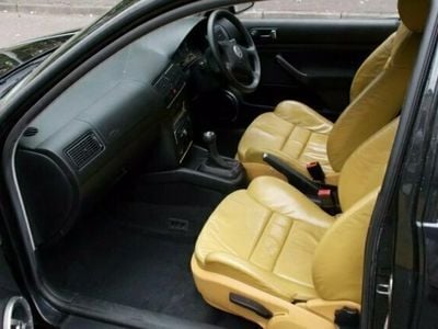 Used VW Golf IV 75 HP (55 kW) 2001 Hatchback