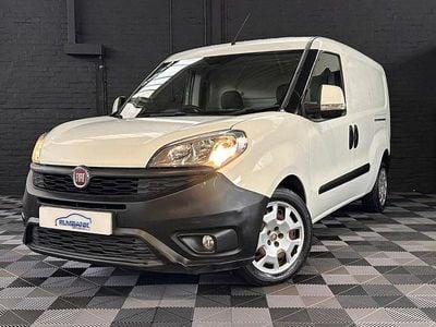 White Used 2015 Fiat Doblò MPV | £5,495 (Good price)