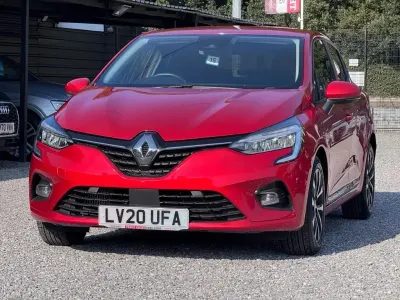 Usado Renault Clio V Iconic 99 CV (72 kW) 2020 Rojo Utilitario