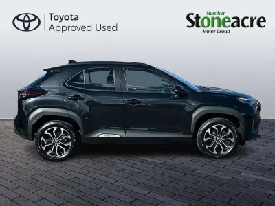 Used Toyota Yaris Cross Design 113 HP (83 kW) 2025 Black SUV