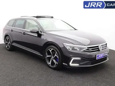 Used VW Passat Advance 218 HP (160 kW) 2020 Black Estate