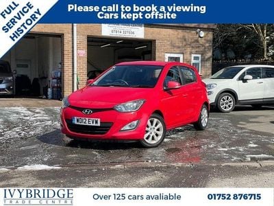 Used Hyundai i20 Active 85 HP (62 kW) 2012 Red Hatchback