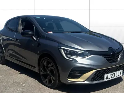 Used Renault Clio Engineered 145 HP (106 kW) 2023 Grey Hatchback