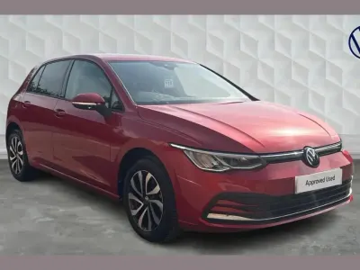 Used VW Golf VIII Active 128 HP (94 kW) 2022 Red Hatchback