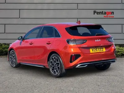 Używany Kia Ceed GT-Line 158 KM (116 kW) 2024 Pomarańczowy Hatchback