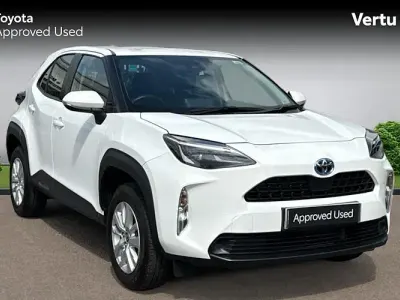 Used Toyota Yaris Cross 116 HP (85 kW) 2024 White SUV