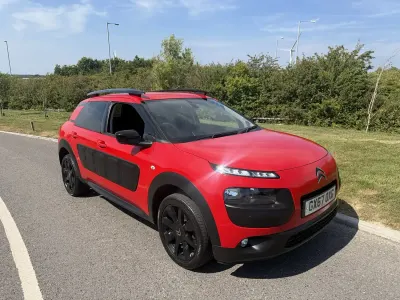 Used Citroën C4 Cactus Flair 82 HP (60 kW) 2017 Red Hatchback