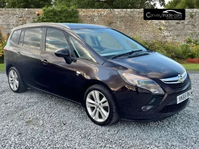Used Vauxhall Zafira Tourer SRi 140 HP (102 kW) 2015 Brown MPV