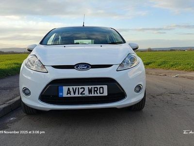 White Used 2012 Ford Fiesta Zetec Hatchback | £2,450 (Fair price)