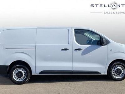 Used Peugeot Expert 143 HP (105 kW) 2025 White Van