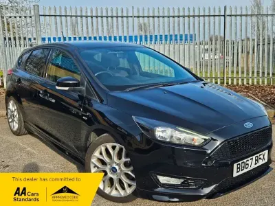 Używany Ford Focus ST-Line 150 KM (110 kW) 2017 Czarny Hatchback