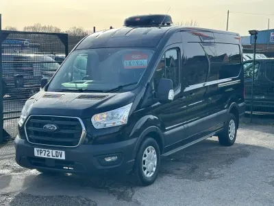 Usado Ford Transit Trend 130 HP (95 kW) 2022 Preto Van