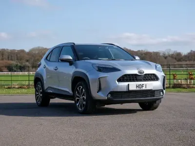 New Toyota Yaris Cross Design 114 HP (83 kW) 2025 SUV