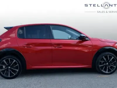 Second-hand Peugeot 208 GT 99 CP (72 kW) 2023 Hatchback