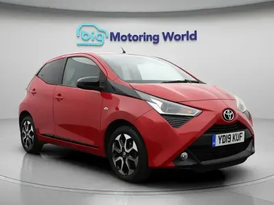 Used Toyota Aygo Trend 71 HP (52 kW) 2019 Red Hatchback