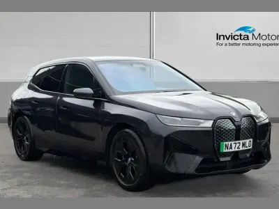 Usado BMW iX M Sport 239 kW (326 HP) 2022 Cinzento SUV