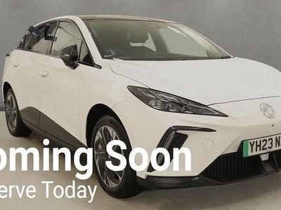 Used MG MG4 EV Trophy 2023 White Hatchback