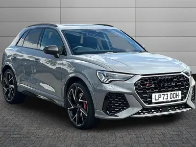 Usado Audi RS Q3 Advanced 400 HP (294 kW) 2023 Cinzento SUV