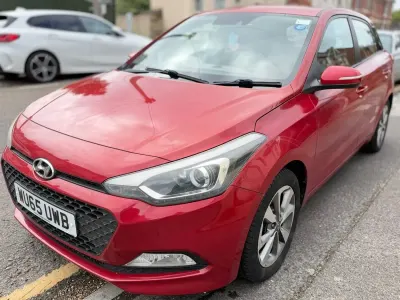 Used Hyundai i20 SE 2015 Red Hatchback