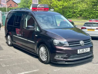 Usado VW Caddy Sportline 2018 Roxo Monovolume