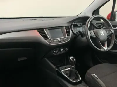 Used Vauxhall Crossland X 82 HP (60 kW) 2018 Red SUV