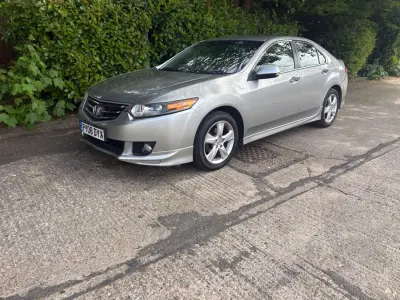 Używany Honda Accord ES 2008 Srebrny Sedan/Limuzyna