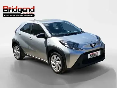 Gebraucht Toyota Aygo PURE 2022 Silber Kleinwagen