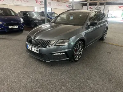 Used Skoda Octavia vRS 230 HP (169 kW) 2017 Grey Estate